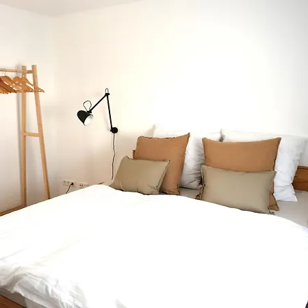 Hébergement de vacances Neu Saniertes - 3 Schlafzimmer - Aussenbereich Coblence